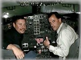 737-200 simulator cockpit